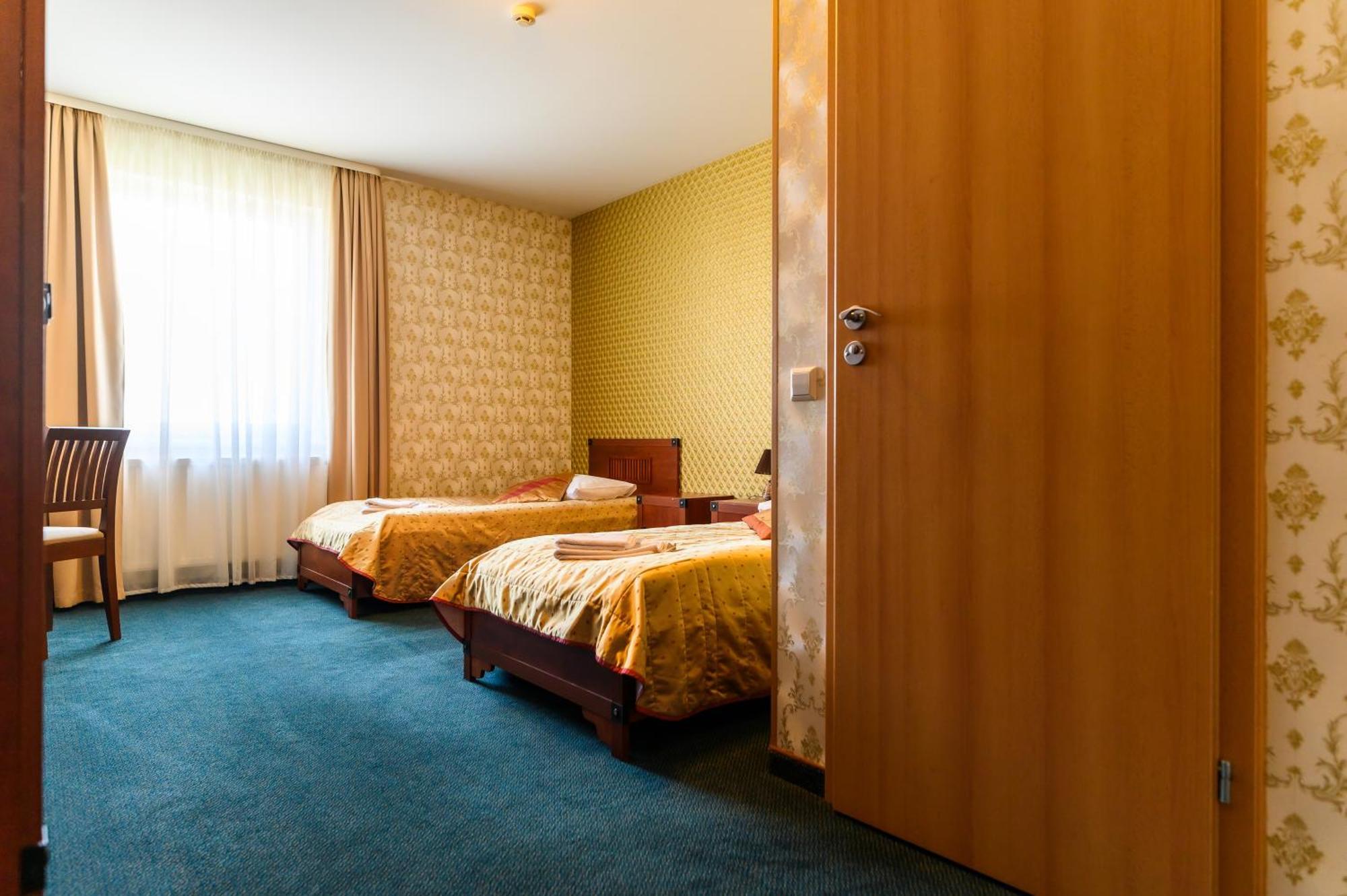 דירות Mažeikiai Coliving Synet מראה חיצוני תמונה